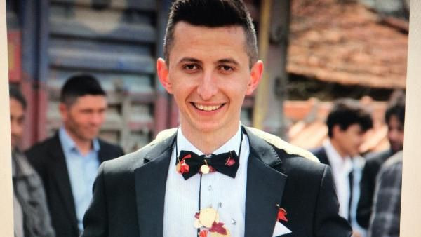 Damat düğün sonrası gelini bıraktı! Bakın nereye gitti? - Resim: 3