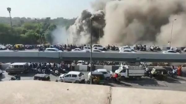 Hindistan’da eğitim merkezinde yangın 18 ölü - Resim: 2