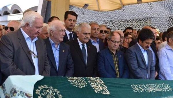 Binali Yıldırım yarı babam sayılır! Deniz Akkaya'dan bomba açıklamalar - Resim: 3