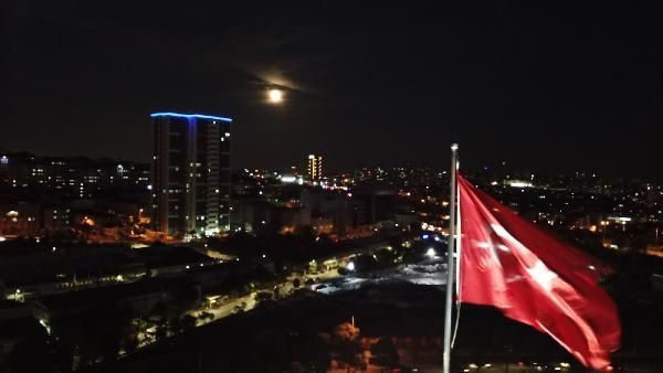 Parçalı Ay Tutulması İstanbul'da da gözlendi - Resim: 4