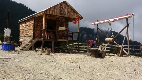 Kemal Sunal'ın filminden esinlendi! Kamyonet kasasına ahşap ev monte etti - Resim: 3