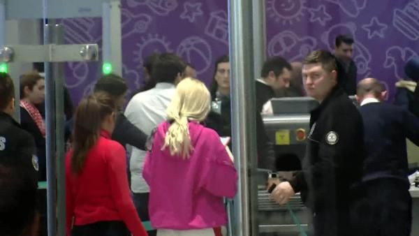 Aleyna Tilki havalimanında olay çıkardı soluğu polis merkezinde aldı - Resim: 4