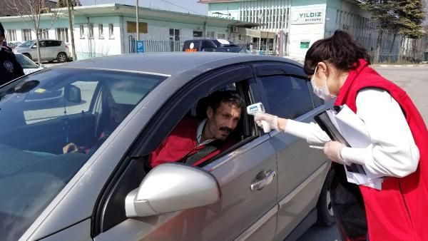 Bazı illere girişte koronavirüs çevirmesi başladı! Kütahya ve Denizli'den ilginç haber - Resim: 1