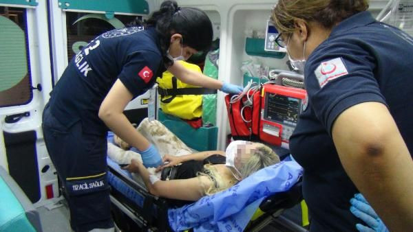 Irmakta intihara kalkışan kadını, suya atlayıp kurtardı - Resim: 3