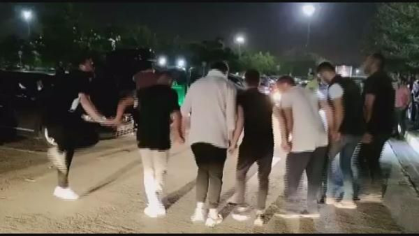 İnanılır gibi değil! Koronavirüse aldırış etmeden eğlendiler - Resim: 2