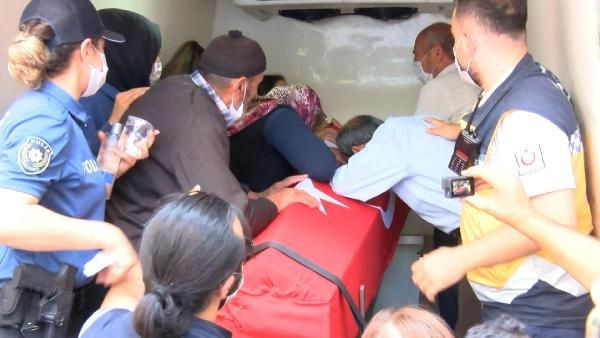 Şehit polis Erkan Gökteke son yolculuğuna uğurlandı - Resim: 4