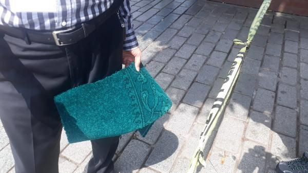 Cumhurbaşkanı Erdoğan istemedi! İşte Ayasofya'nın halıları - Resim: 3