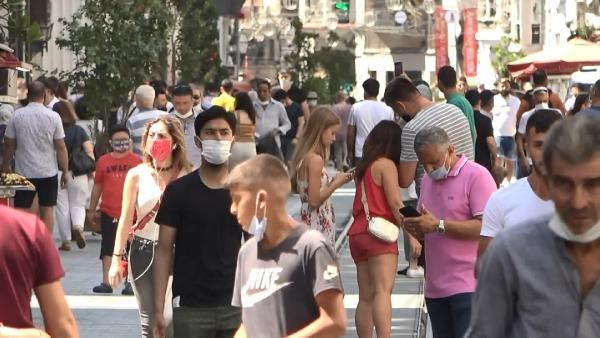 İstiklal Caddesi'nde korkutan kalabalık - Resim: 3