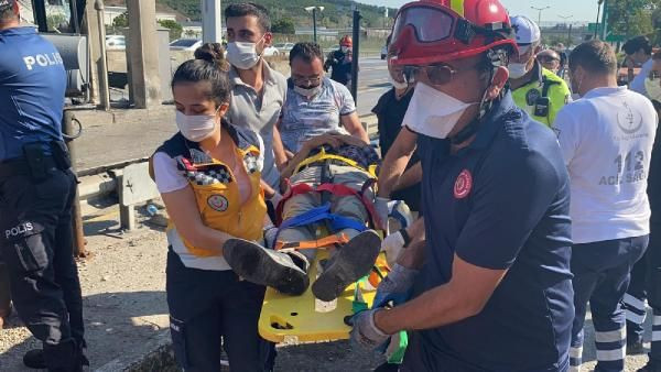 Pendik'te Kurtköy Gişelerine otobüs çarptı çok sayıda yaralı var - Resim: 3