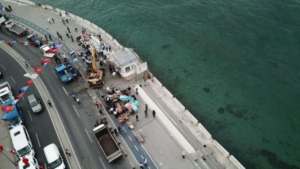 Yol kapatıldı çevik kuvvet geldi! Üsküdar Kız Kulesi'nin karşısındaki kafeler yıkıldı! - Resim: 2