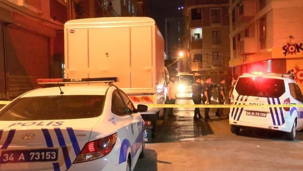 İstanbul Bağcılar'da dehşet anları! Rastgele ateş açtılar 5 yaralı var - Resim: 1