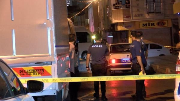 İstanbul Bağcılar'da dehşet anları! Rastgele ateş açtılar 5 yaralı var - Resim: 4