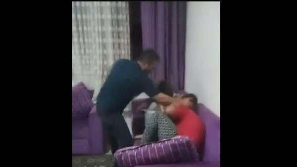 Cani baba gözaltına alındı! Mersin'de çocuklarına şiddeti canlı yayınladı - Resim: 3