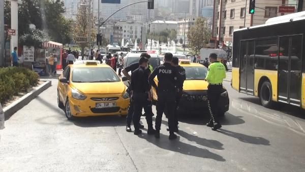 Esenyurt'ta taksici kavgası! İki taksi şoförü gözaltına alındı - Resim: 1