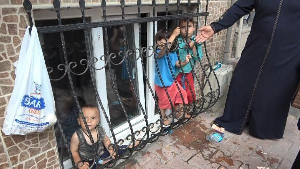 Pes dedirten olay! Esenyurtta evde yalnız bırakılan çocuklar için mahalleli seferber oldu - Resim: 3