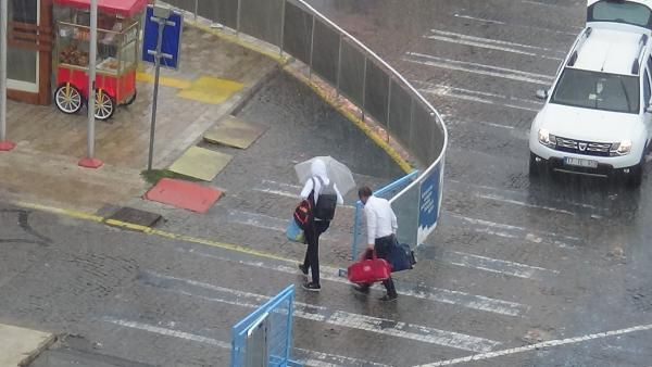 Çanakkale'de sağanak! Boğaz transit gemi geçişlerine kapatıldı - Resim: 3