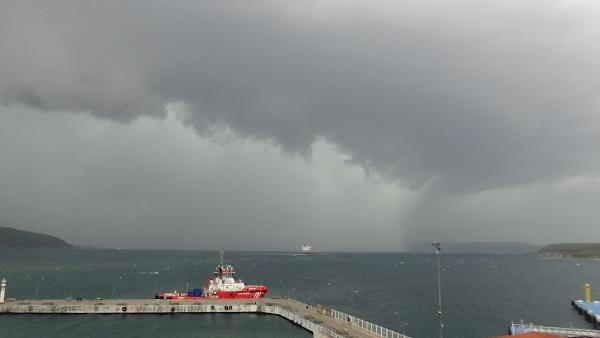 Çanakkale'de sağanak! Boğaz transit gemi geçişlerine kapatıldı - Resim: 4