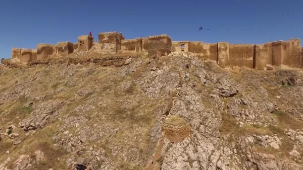 Bayburt Kalesi görenleri hayran kaldı! Her şey 10 santimetrelik kırık örnekle başladı - Resim: 1