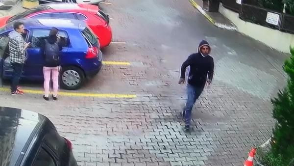 Şişli'de kadını taciz edip telefonunu çalan şüpheli yakalandı! Güvenliğe bıçak çekti - Resim: 1