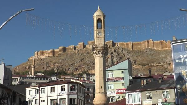 Bayburt'ta 90 yıldır bu kapıyı sadece onlar açabiliyor! Herkesin gözü burada - Resim: 2