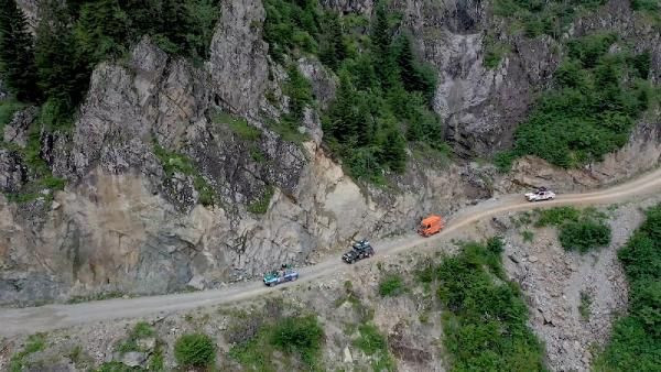 'Dünyanın en tehlikeli yolu’ Bayburt'ta! Bu yoldan geçmek cesaret istiyor - Resim: 4