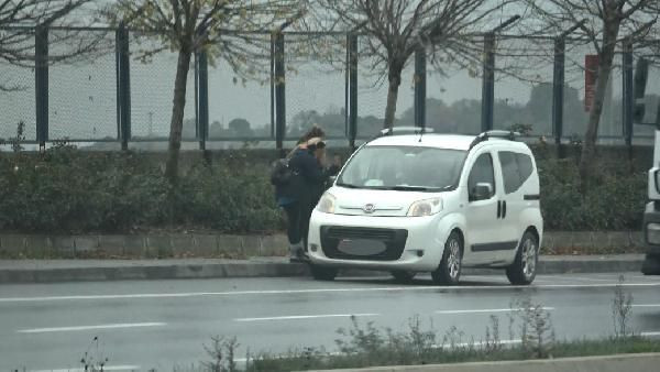 İstanbul'da yol kenarında fuhuş pazarlığı! Koronadan da korkmuyorlar - Resim: 4