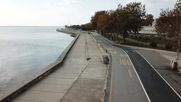 Kadıköy ve Caddebostan sahili bomboş kaldı - Resim: 3