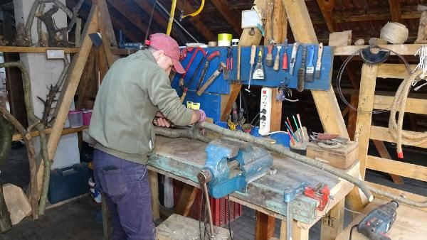 Düzce'de ağaç dallarından şaheser yaptı! Görenler hayran kaldı - Resim: 2