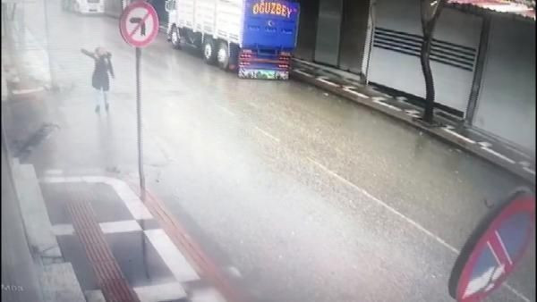 Şanlıurfa'da takip ettiği genç kızı taciz eden şüpheli tutuklandı! Çığlıklarına koştular - Resim: 1