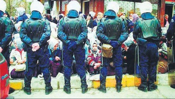 Türk demokrasinin kara lekesi: 28 Şubat post modern darbesi - Resim: 2