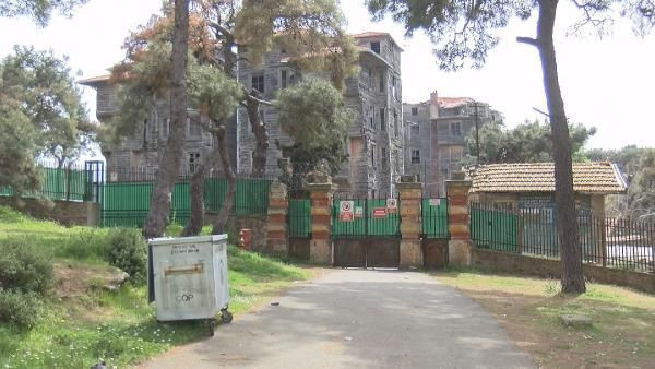 Büyükada Rum Yetimhanesi'nden ürperten görüntüler! Restorasyon başlamadı her an çökebilir - Resim: 2