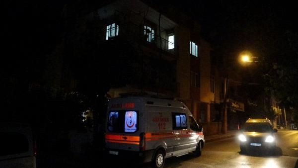 İzmir'de vahşet! Bıçaklayarak öldürdüğü annesini çuvala koyup 3 gün balkonda sakladı - Resim: 3