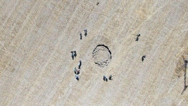 Ankara'da tarlada bir anda ortaya çıktı: Herkes korkmaya başladı - Resim: 3