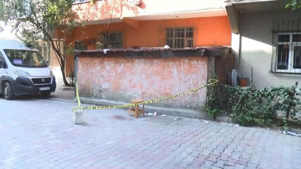 Esenyurt'ta bodruma saklandı! Evden çıkan eski sevgilisini göğsünden bıçakladı - Resim: 2