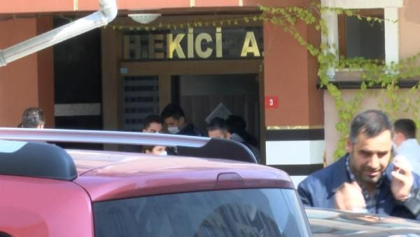 İstanbul'da vahşet! Karısını öldürüp başında bekledi - Resim: 2