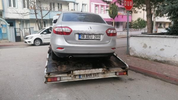 Bursa'da yaşandı! Sevgilisiyle tartıştı park halindeki araçların lastiklerini kesti - Resim: 3