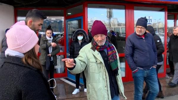 İstanbul'dan çıkış yasağı fırsatçılara yaradı! Otobüs yerine minibüs... - Resim: 1