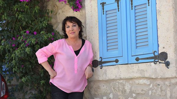 Oya Başaran park halindeki araca çarptı kaçtı iddiası! İlk ağızdan şok eden açıklama - Resim: 4