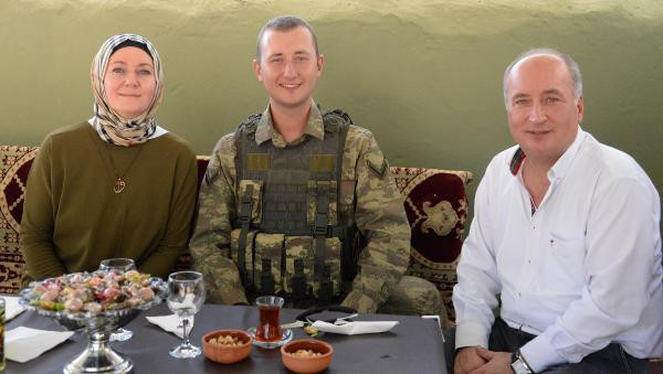 Tekmil verdi arkasını dönünce büyük sürprizle karşılaştı - Resim: 3