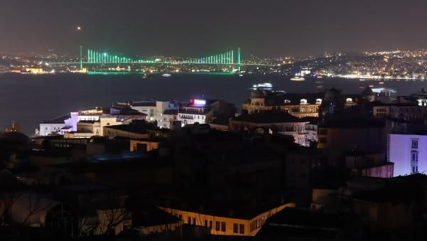 Çamlıca Camii'ndeki ışık testleri görsel şölen oluşturdU - Resim: 3