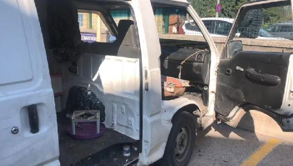 Bursa'da şok! Minibüste zorla fuhuş yaptıran engelli tutuklandı - Resim: 0