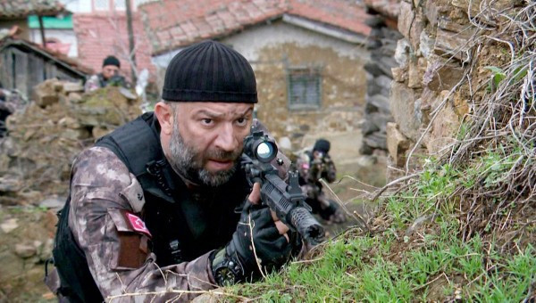 Mesut komiser Arka Sokaklar'dan çıktı mı? - Resim: 4