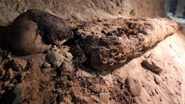 Topraktan tarih fışkırıyor! 17 bozulmamış mumya bulundu - Resim: 2