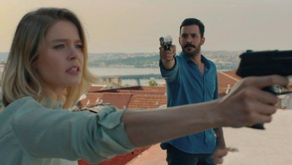 Kuzgun dizisinde flaş ayrılık! Sezon finalinde iki sürpriz ayrılık birden - Resim: 1