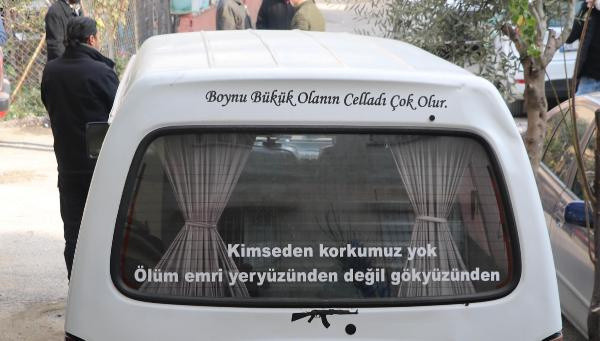 Denizli'de zile bastı bir anda kanlar içinde kaldı! O yazıyı gören şaştı kaldı - Resim: 2