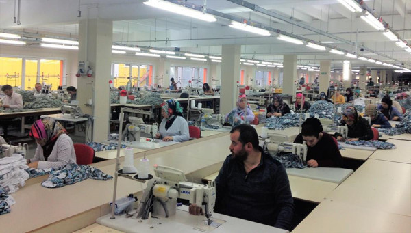 Denizli'de çalıştıracak eleman bulamıyor! 4 bin TL maaş veriyor - Resim: 1