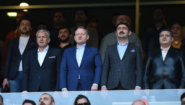 Tuncay Şanlı Kadıköy'de böyle görüntülendi - Resim: 4