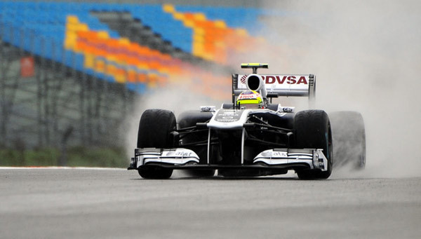 F1'de paramparça antrenman - Resim: 4