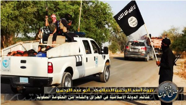 IŞİD 1700 Irak askerini kurşuna dizdi - Resim: 4