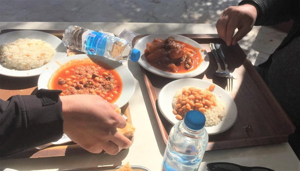 Bu lokantada en pahalı yemek 15 TL! Fiyatları gören kimse inanamadı: Metrelerce kuyruk oluştu - Resim: 0